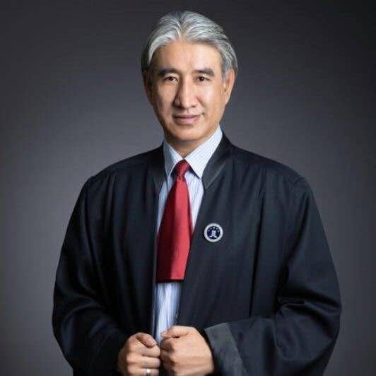 李洪华